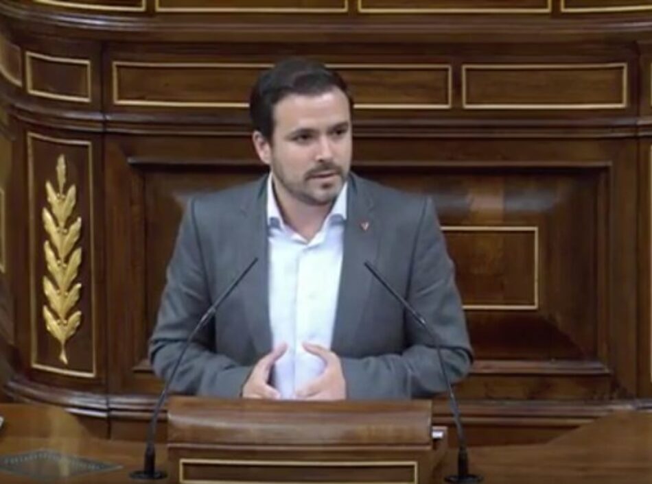 Alberto Garzón señala al Gobierno que “tiene margen” para aplicar una política económica distinta a la del PP y le insta a hacerlo con “el techo y la regla de gasto, y con los Presupuestos para 2019”