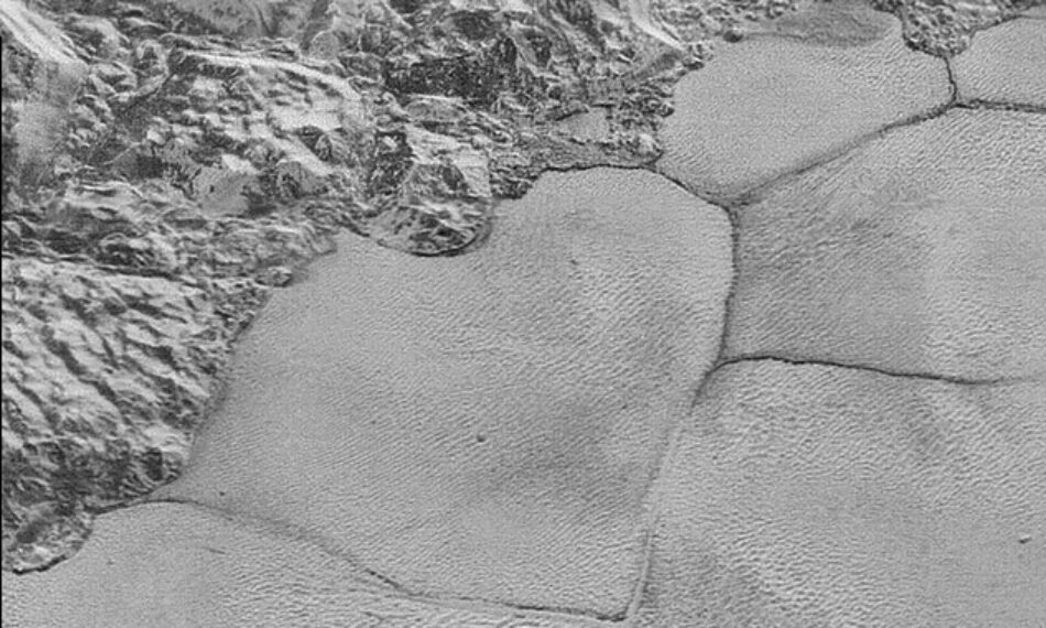 Dunas en Plutón con arena de metano