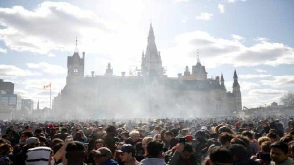 Canadá legaliza uso recreativo de la marihuana