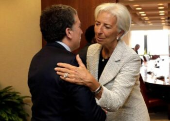 Argentina vuelve al FMI. Se concretó el préstamo con condiciones de ajustes a fondo