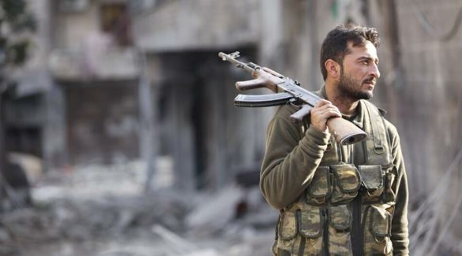 Un contingente de militantes del ESL se pasa al Ejército sirio en el Sur y le entrega el control de dos ciudades