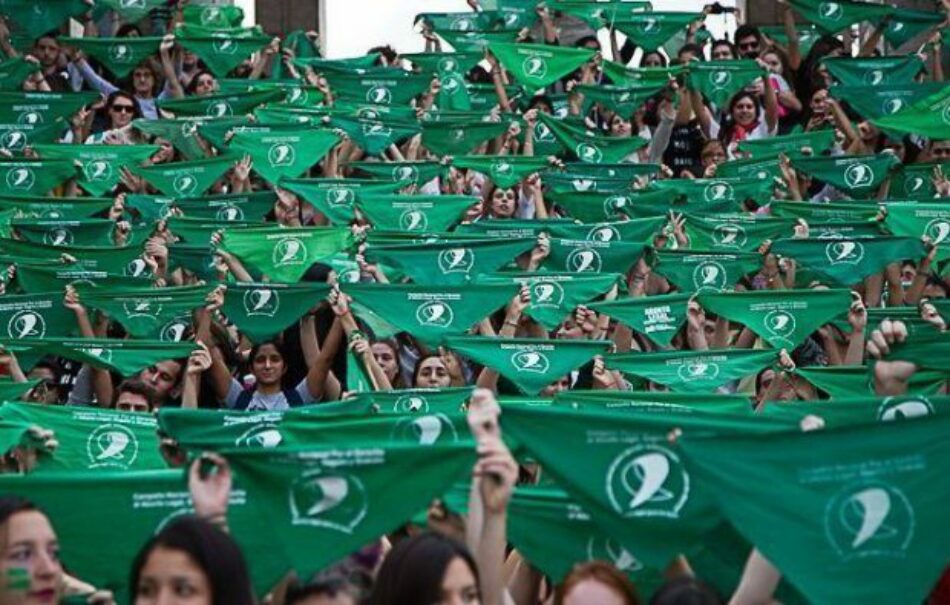 Argentina. El Pañuelazo vuelve a la cancha para el segundo tiempo en el Senado