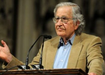 Noam Chomsky: EEUU recurre a chantaje para alcanzar sus objetivos