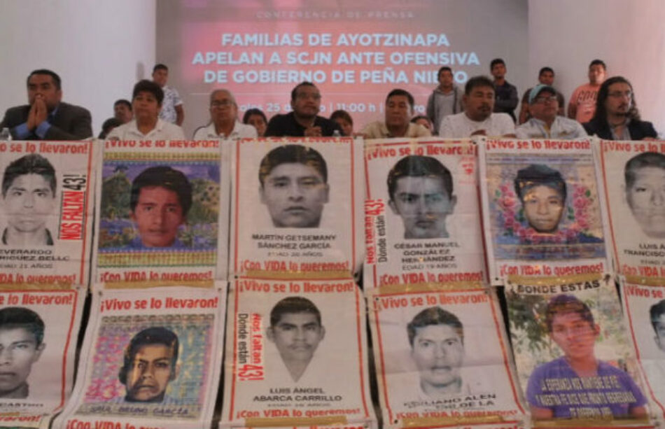 México. Familiares de Ayotzinapa reclaman a la Justicia “resistir” a presiones del Ejecutivo y piden reunión con AMLO