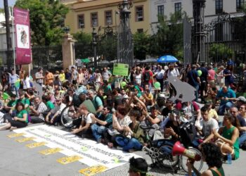 Los ataques del Rector de la Universidad de Sevilla contra el profesorado aseguran un septiembre conflictivo