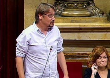 Domènech lamenta que el Govern hagi “abandonat” la hisenda pròpia i insta Torra a incloure-la a la reunió amb Pedro Sánchez