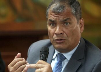 IU traslada “toda su solidaridad y respaldo” a Rafael Correa y denuncia la “cacería política” desatada contra el ex presidente ecuatoriano