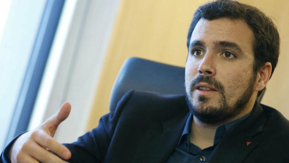 Alberto Garzón cree que el PSOE tiene «una patata caliente encima de su mesa» con el ‘caso Corinna’