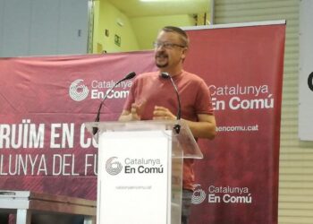 Domènech aposta per “passar a l’ofensiva” aportant “claredat i propostes” davant un Govern “sense cap mena d’orientació política”