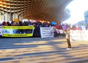 Sevilla se declara “Ciudad libre de CIEs”