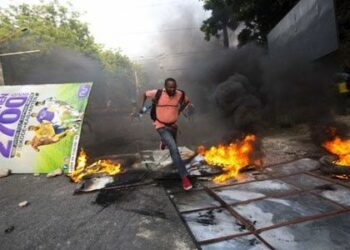 El gobierno haitiano da marcha atrás en sus planes tras los disturbios de ayer en Puerto Príncipe