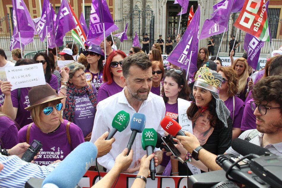 Antonio Maíllo apunta que Susana Díaz “precariza” a sus trabajadores y pide una solución inmediata para las monitoras escolares