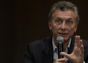 Argentina: Macri aprueba fusión de medios y da poder absoluto a Grupo Clarín