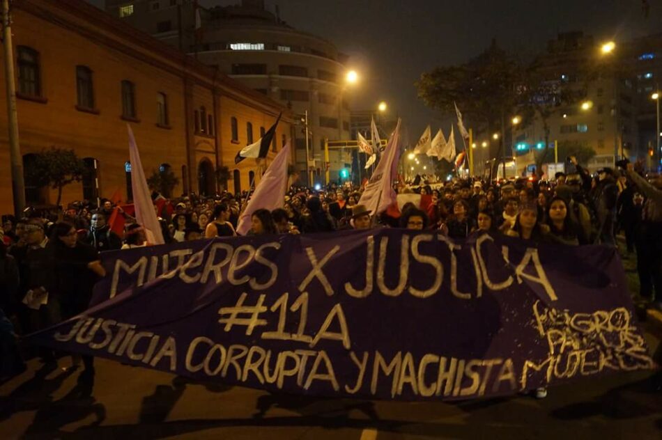 Las marchas contra la corrupción concluyen con enfrentamientos entre policía y manifestantes en Perú