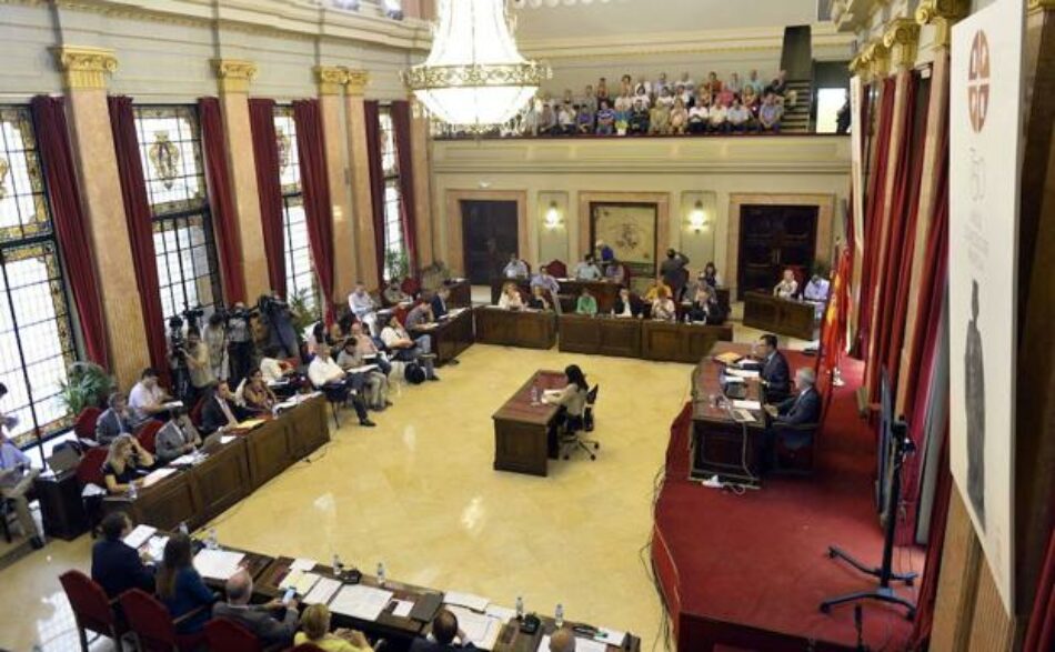 Cambiemos Murcia reta al PP a llevar al Pleno las mejoras laborales de los empleados públicos