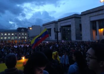 Manifestaciones masivas en toda Colombia contra la violencia política