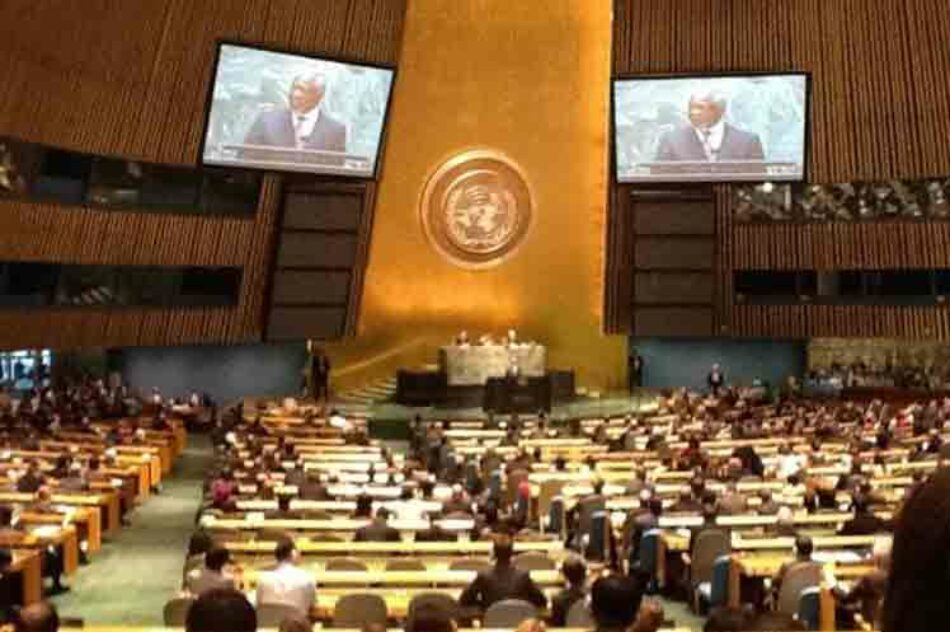 Lloran en ONU la muerte de Kofi Annan