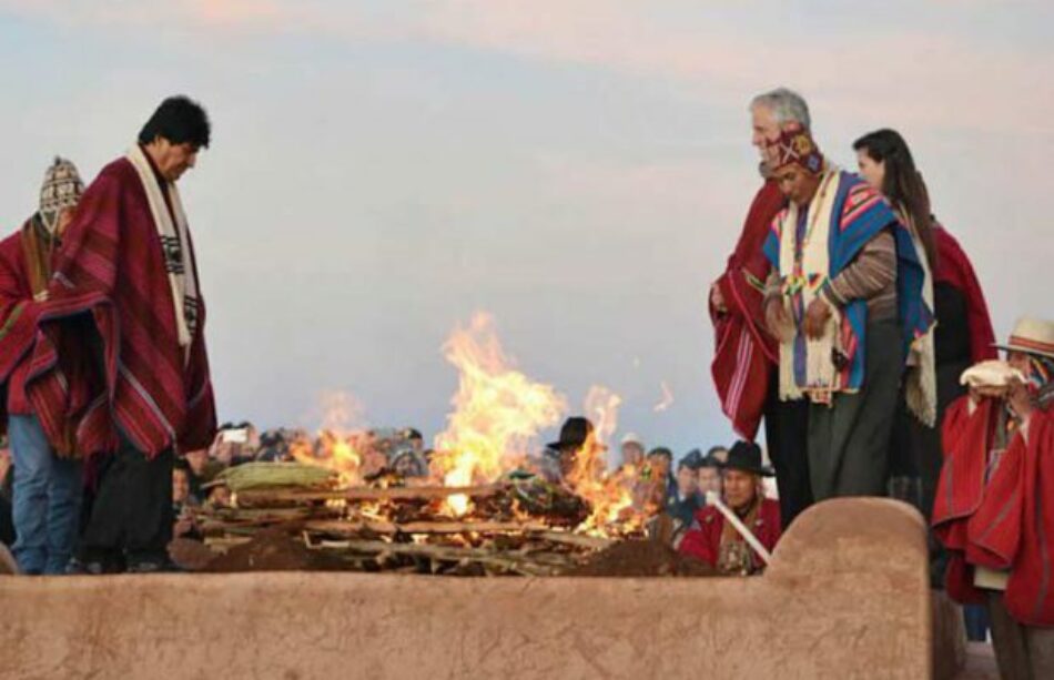 Bolivia. Deseos de prosperidad en el saludo oficial del Día de la Pachamama