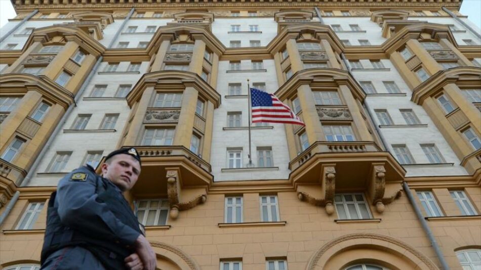 ‘Una espía rusa trabajó 10 años en embajada de EEUU en Moscú’