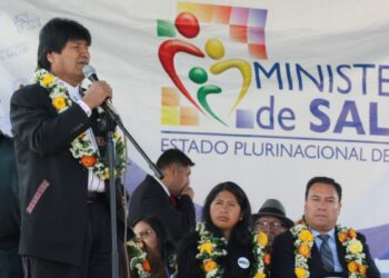 Evo Morales agradece a Cuba realización de más de 700 mil cirugías oftalmológicas gratuitas en Bolivia