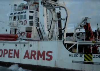 Sira Rego se reúne en Sicilia con las tripulaciones de los barcos de ayuda humanitaria ‘Open Arms’ y ‘Sea-Watch 4’, bloqueados por las autoridades desde hace semanas
