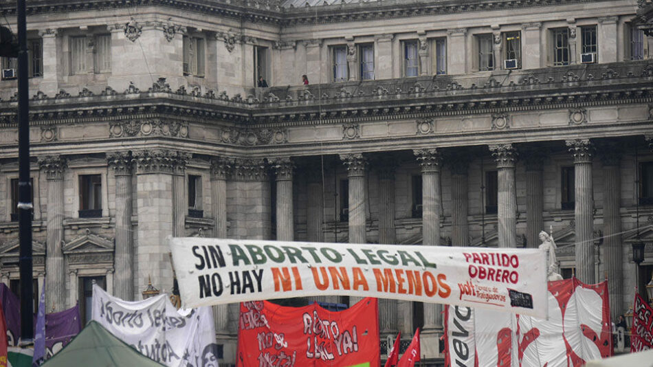 El Senado argentino rechaza la propuesta de ley de despenalización del aborto