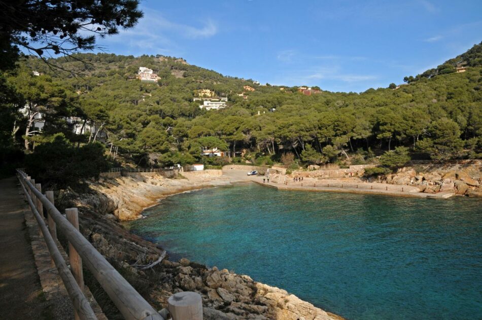 CatECP insta al Govern a evitar la construcció de 260 nous habitatges i 3 nous hotels a la cala d’Aiguafreda de Begur