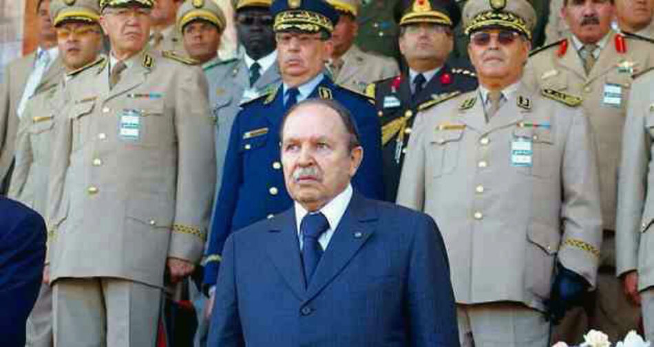 Argelia gobernada por un cadáver