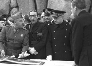 Sobre la infame «Declaración de respeto y desagravio al general Francisco Franco Bahamonde, soldado de España»