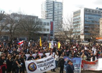 Huelga de 24 horas de profesores en Chile