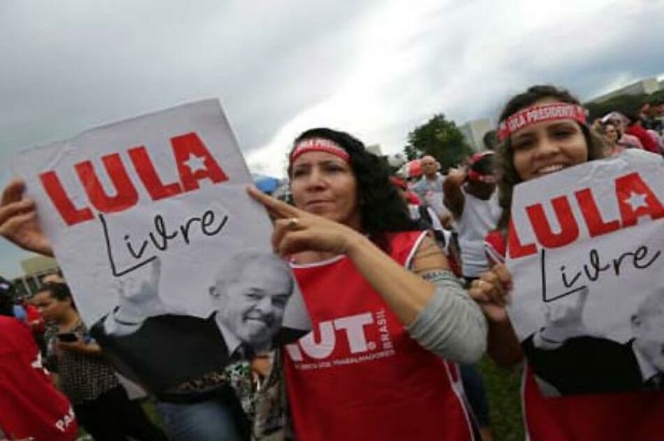 Miles de Sin Tierra inician Marcha Nacional Lula Libre