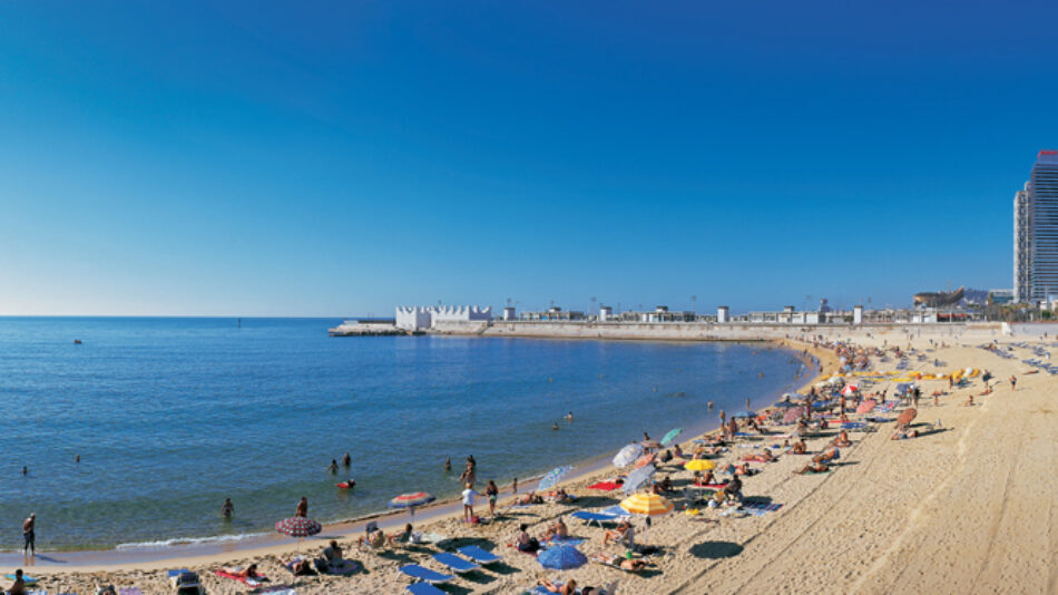 La CGT convoca una concentración de los socorristas de las playas de Barcelona