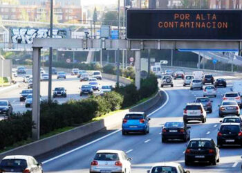 Greenpeace: «No se ha aprendido nada de la pandemia: se recupera el uso del coche pero no del transporte público»