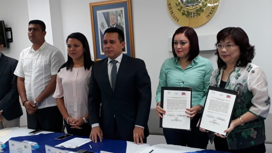 Anuncian la feria más grande para la juventud en El Salvador