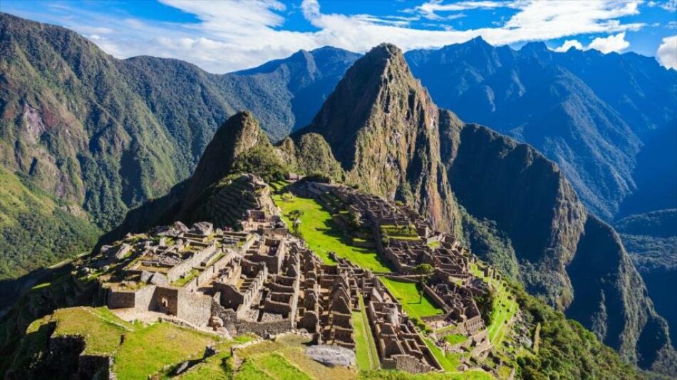 Descubren red de andenes bajo la Plaza Sagrada de Machu Picchu