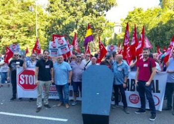 Concentración con motivo de la creciente siniestralidad en la construcción en la región de Madrid