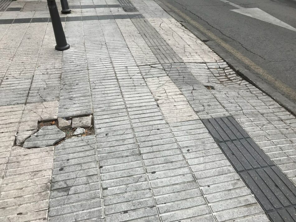 Ganar Alcorcón propone la reparación integral de las aceras de la ciudad