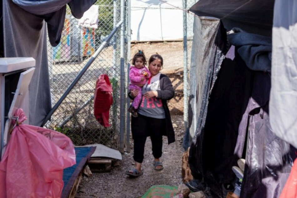 La ONU urge a Grecia a solucionar la situación de los saturados centros de recepción de refugiados en el Egeo