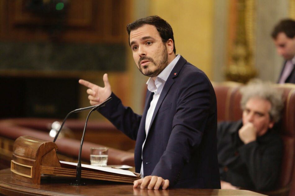 Garzón exige a Borrell explicaciones sobre el asunto Corinna y los negocios con Arabia Saudí