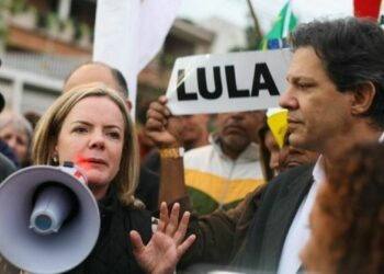 PT brasileño se reúne con Lula para definir el rumbo de la campaña electoral