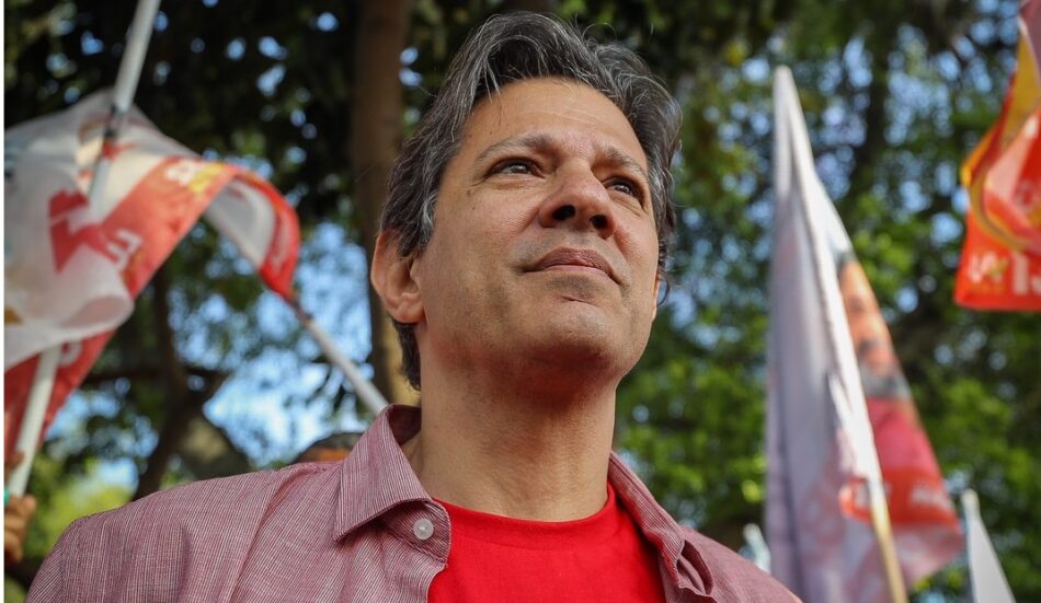 Haddad sustituye oficialmente a Lula como candidato a presidenciales de Brasil