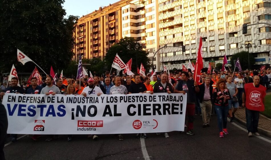 Miles de personas salen a las calles en León para protestas contra el cierre de Vestas