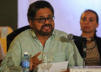 Exlíder de FARC denuncia conato de guerra desde Colombia contra Venezuela