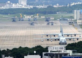 Gobernador de Okinawa exige mover base militar de EEUU de la isla