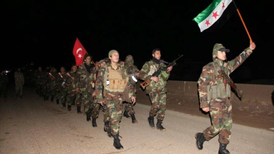Unos 20 000 rebeldes sirios listos a atacar a kurdos en Manbiy