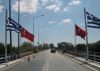 Asesinan a 3 refugiadas en la frontera entre Grecia y Turquía