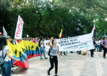 Colombia. Matan a líderes sociales que se oponen al saqueo de los bienes comunes