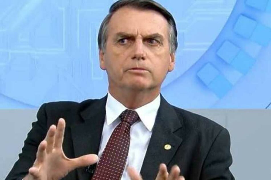 Piden a Tribunal Electoral de Brasil declarar inelegible a Bolsonaro