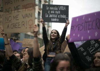 La Unidad Central de Ciberdelincuencia de la Policía Nacional localiza a la persona que difundió la imagen y los datos personales de la víctima de ‘La manada’