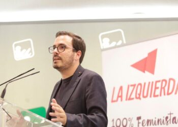 Garzón pide “estar alerta” ante el “enormemente preocupante” auge de los ataques homófobos de grupos ultra “dentro de la estrategia para criminalizar al que es diferente”